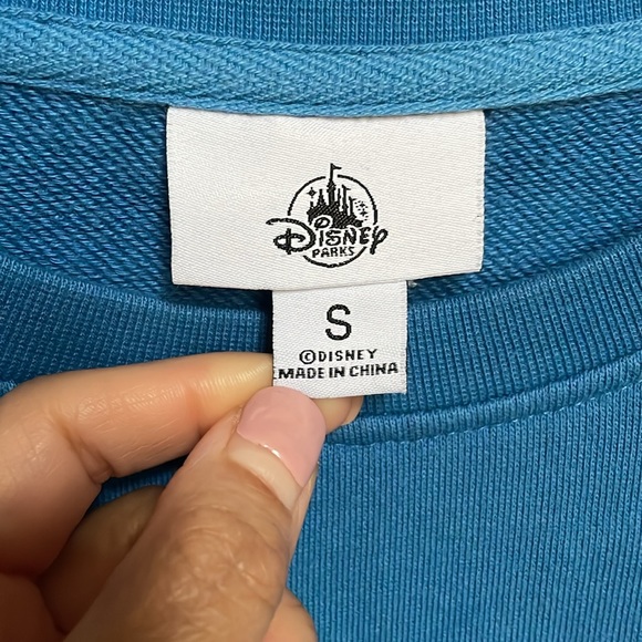 Disney Sweater - Picture 2 of 7